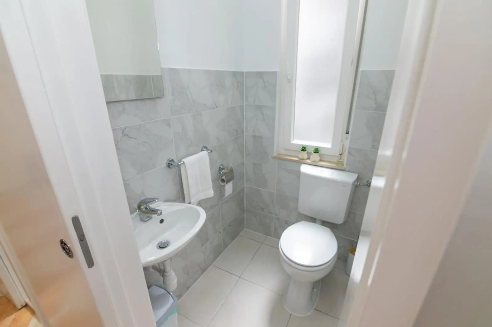 Teatro Apartment Rijeka 0*,  Kroatien